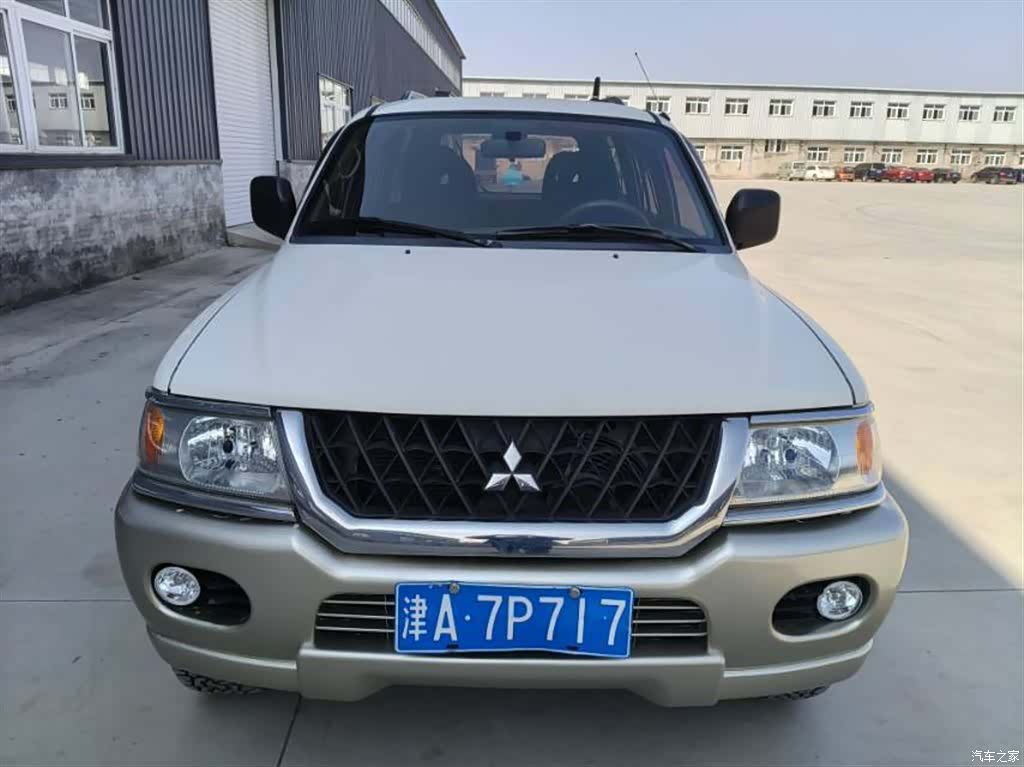 Mitsubishi Pajero, 2006 3