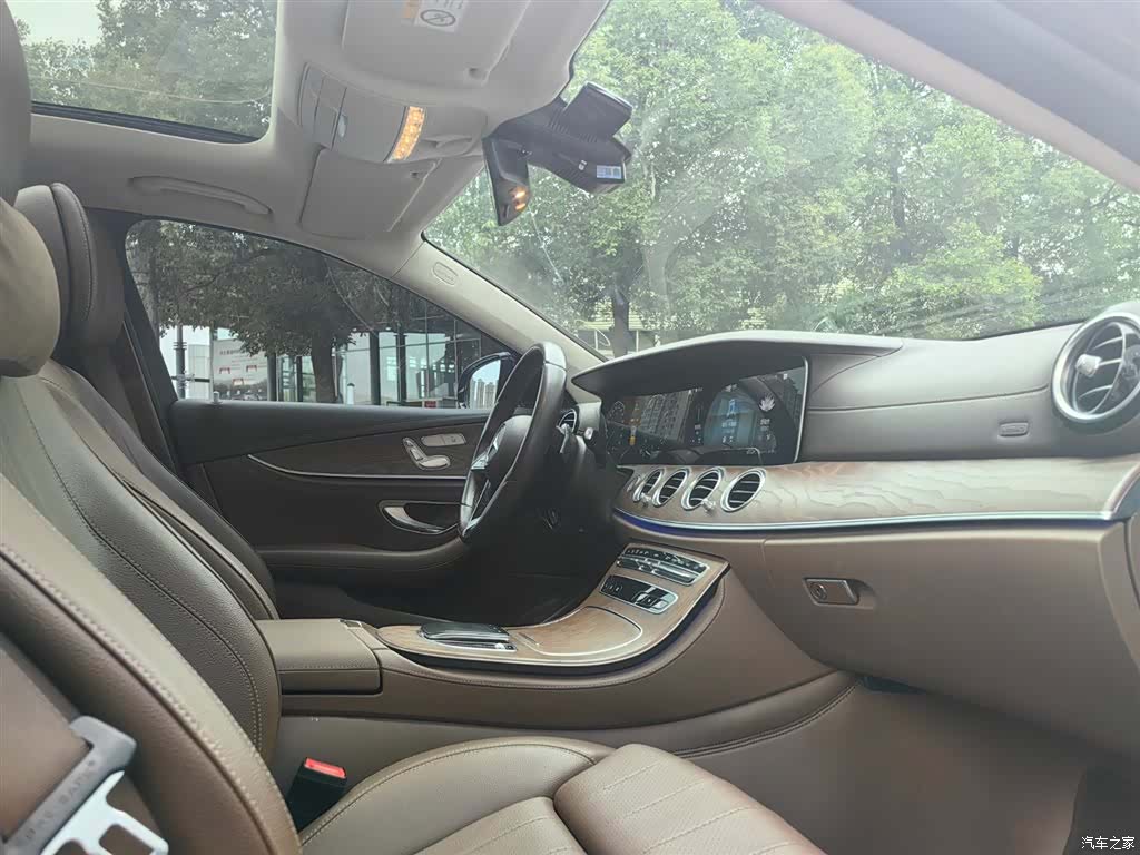 Mercedes-Benz E-Class, 2022 12