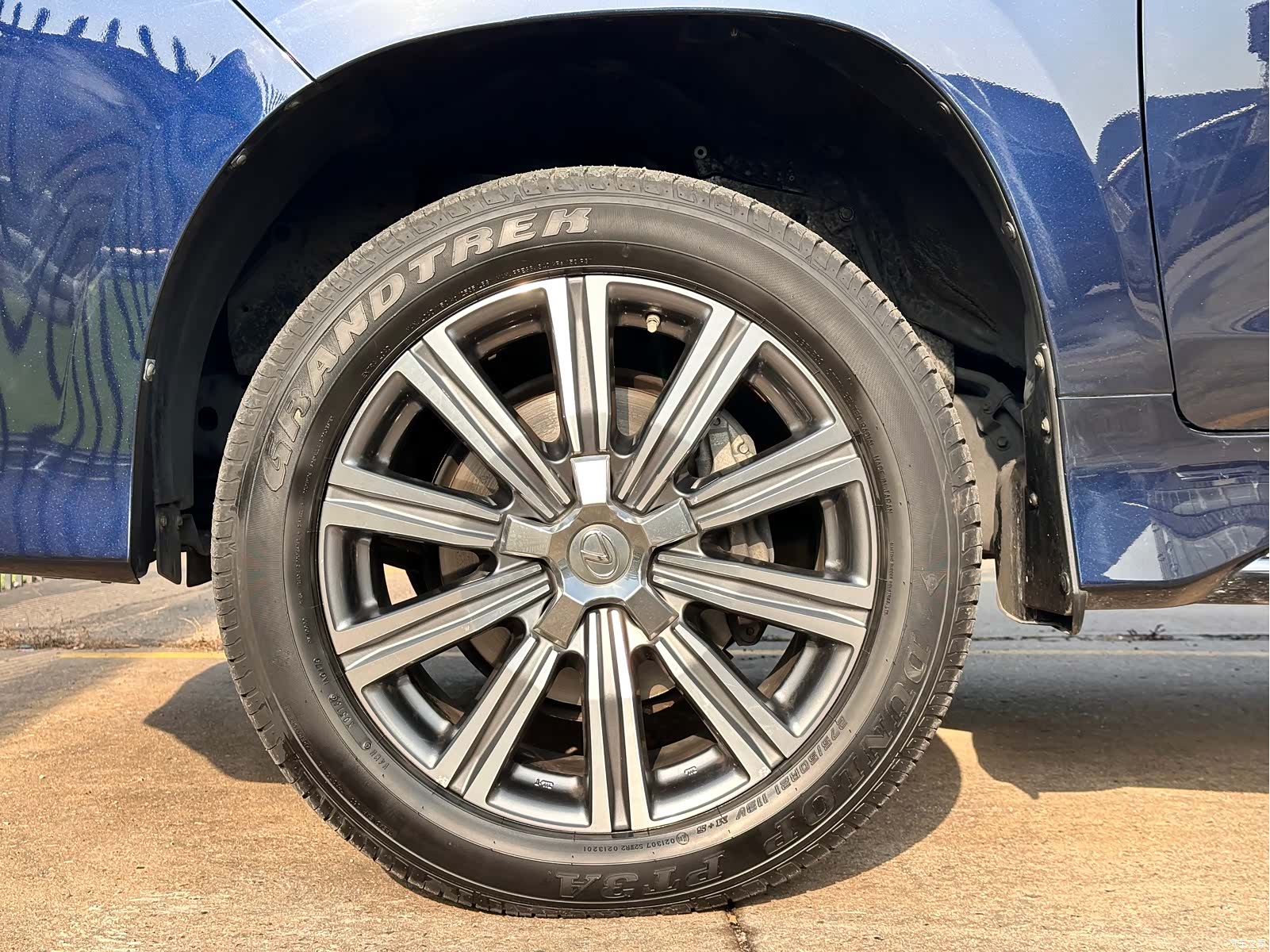 Lexus LX, 2016 10