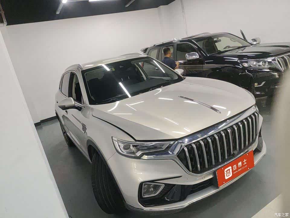 Hongqi HS5, 2023 3
