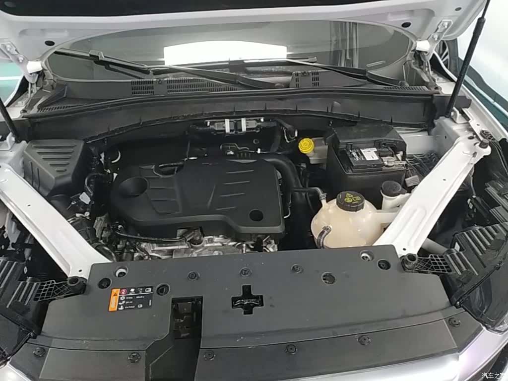 Roewe RX5, 2025 19