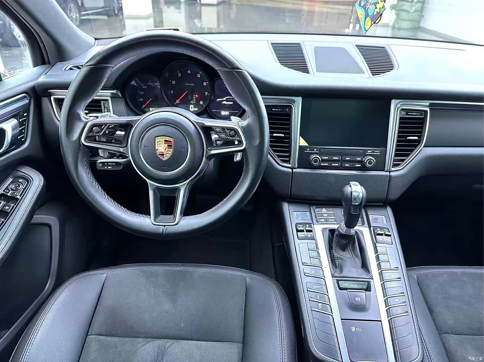 Porsche Macan, 2018 8