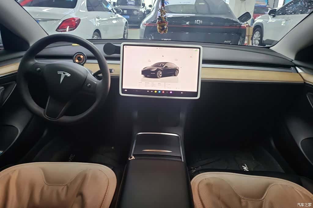 Tesla Model 3, 2022 12