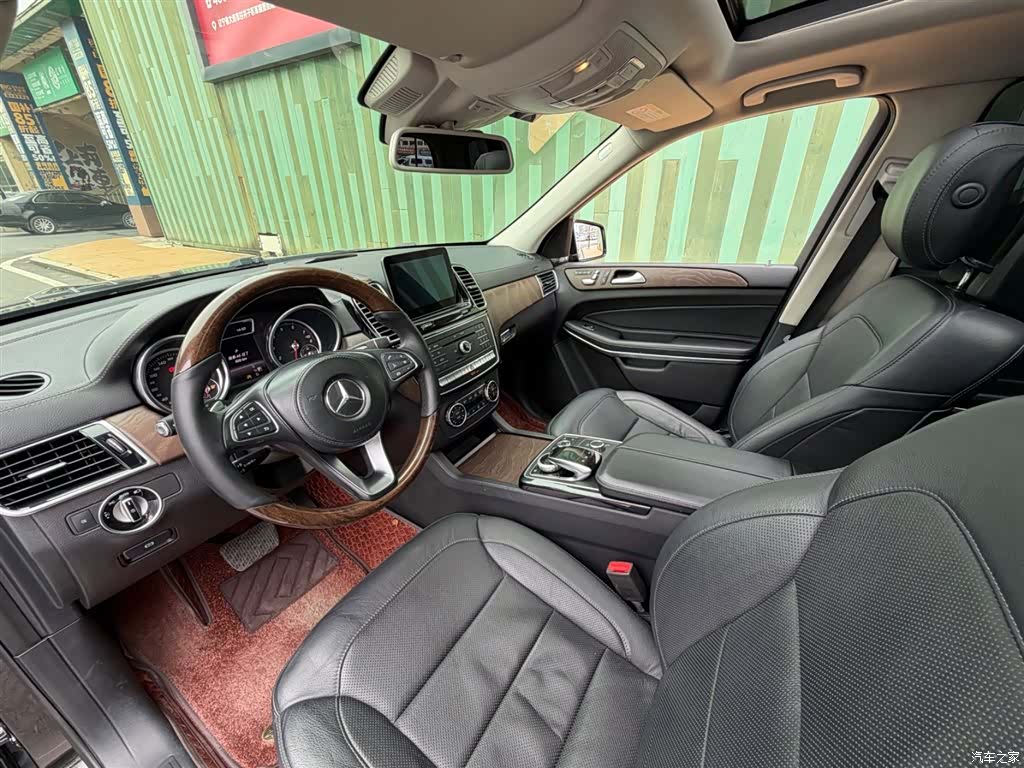 Mercedes-Benz GLS, 2016 3