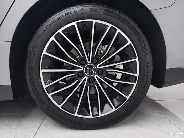 BYD Han, 2022 16