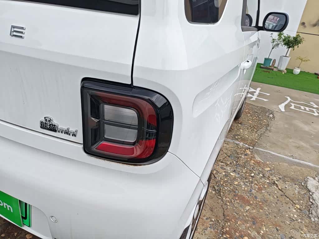 Geely Panda, 2026 8