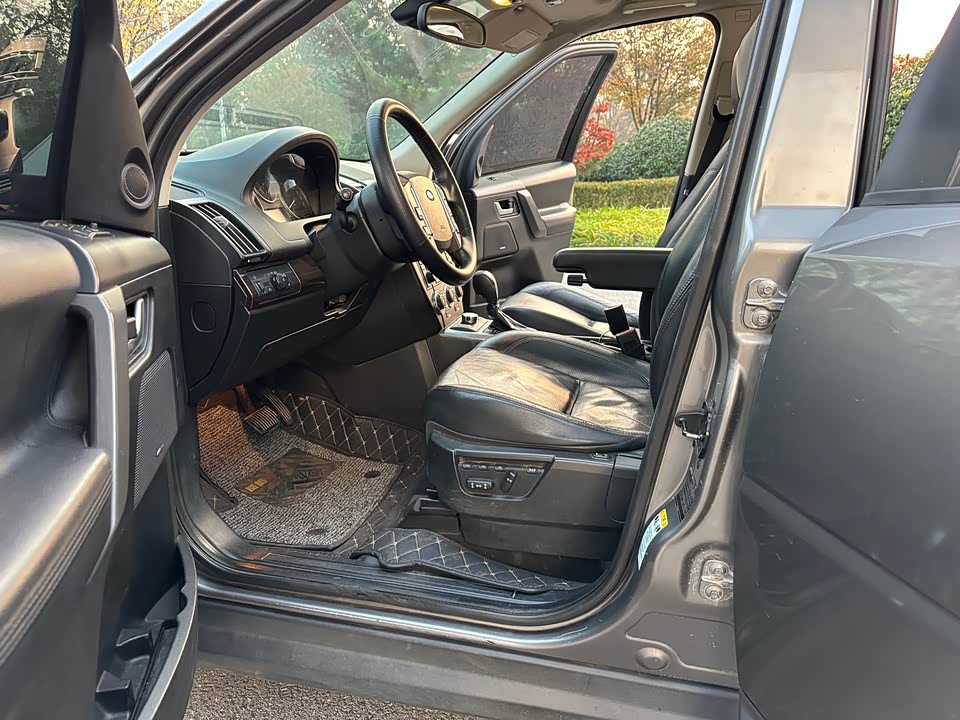 Land Rover Freelander 2