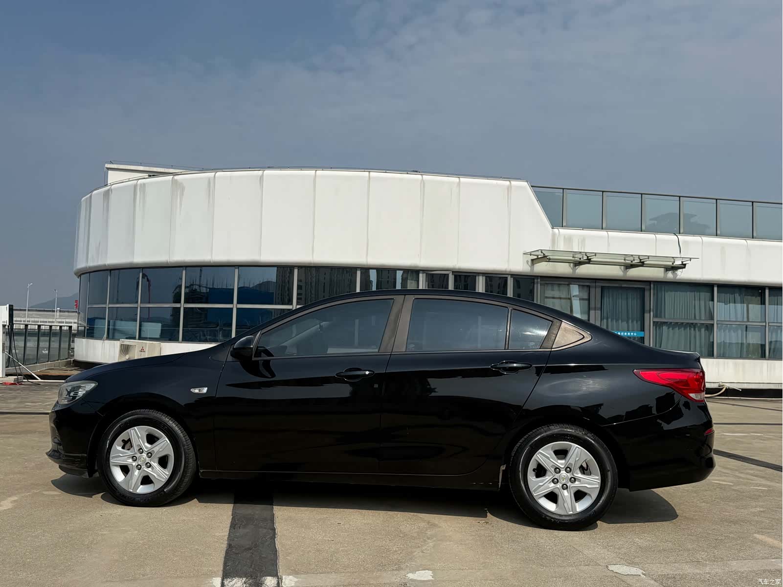Chevrolet 320, 2017 14