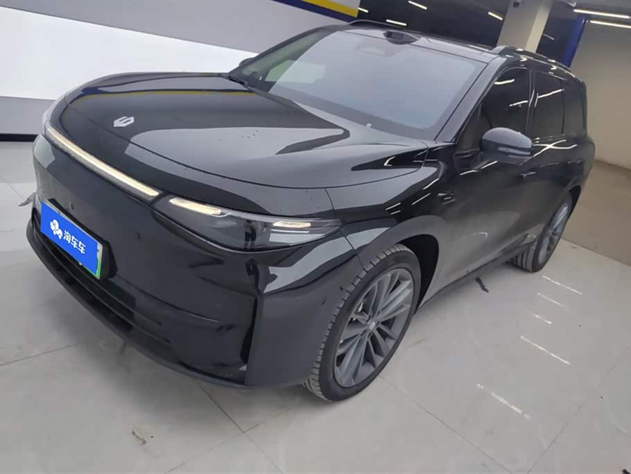 Leapmotor C16