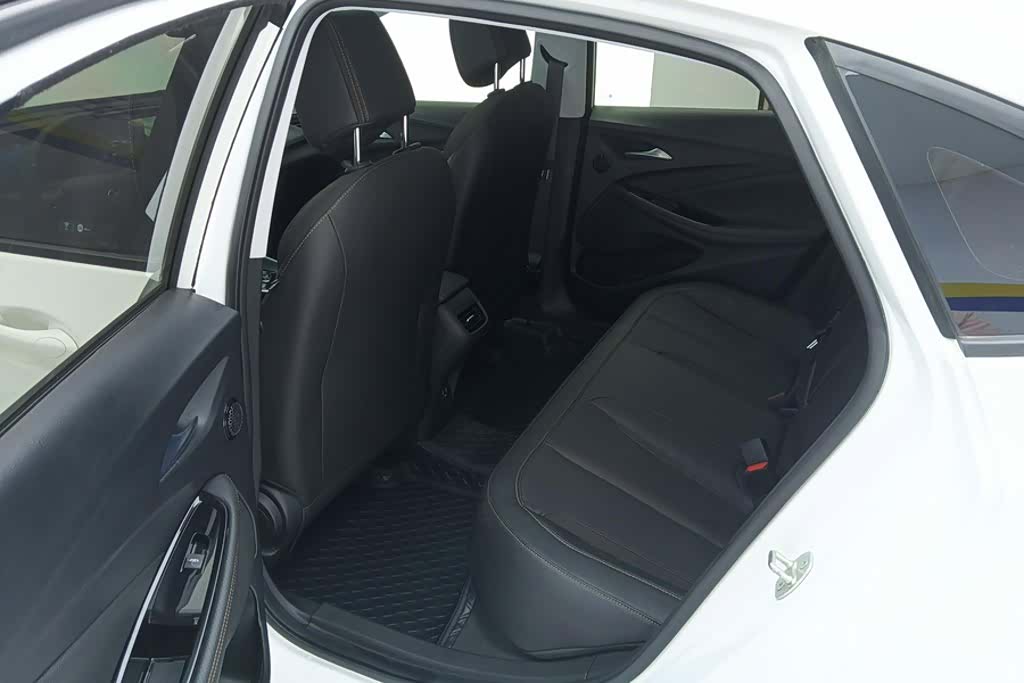 Buick Verano, 2024 11