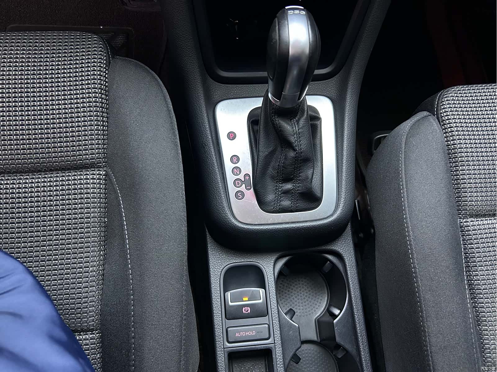 Volkswagen Xia, 2016 18
