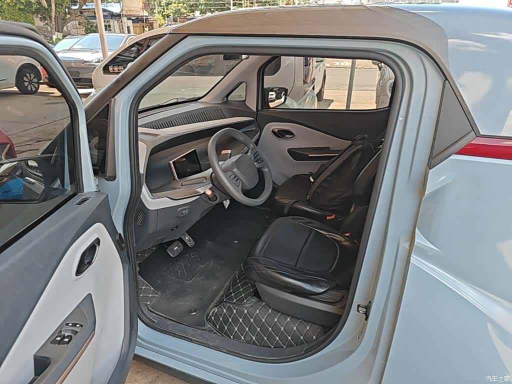 Wuling NanoEV, 2021 15