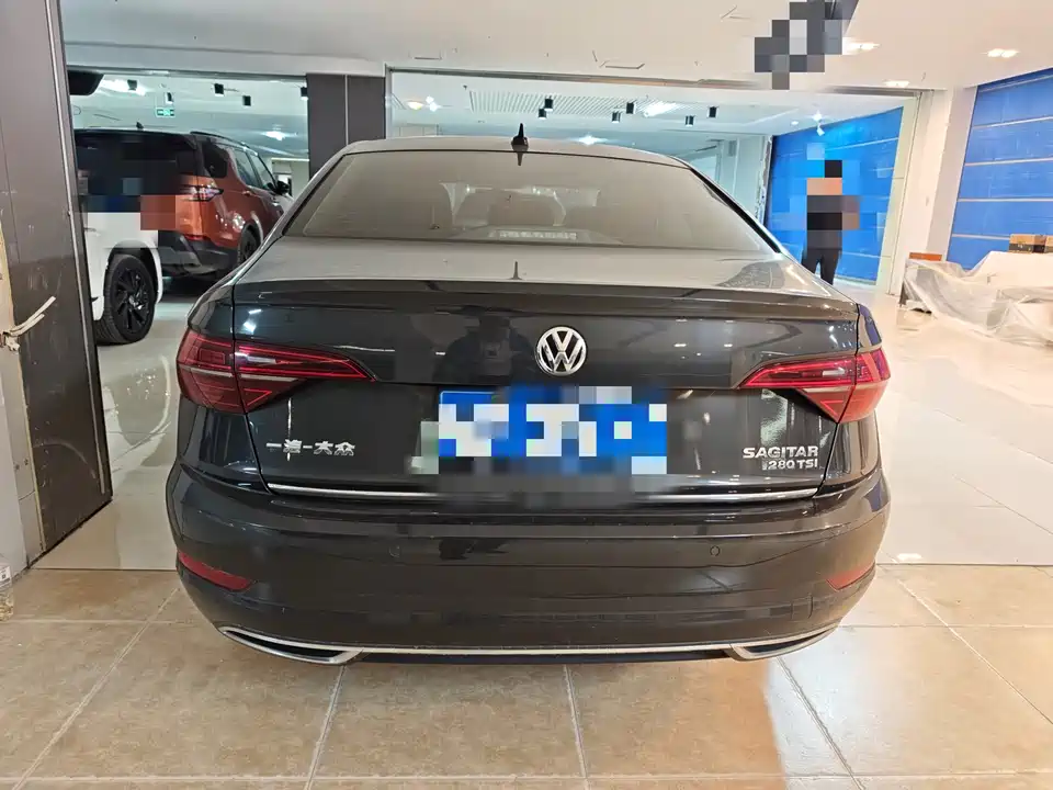 Volkswagen Sagitar