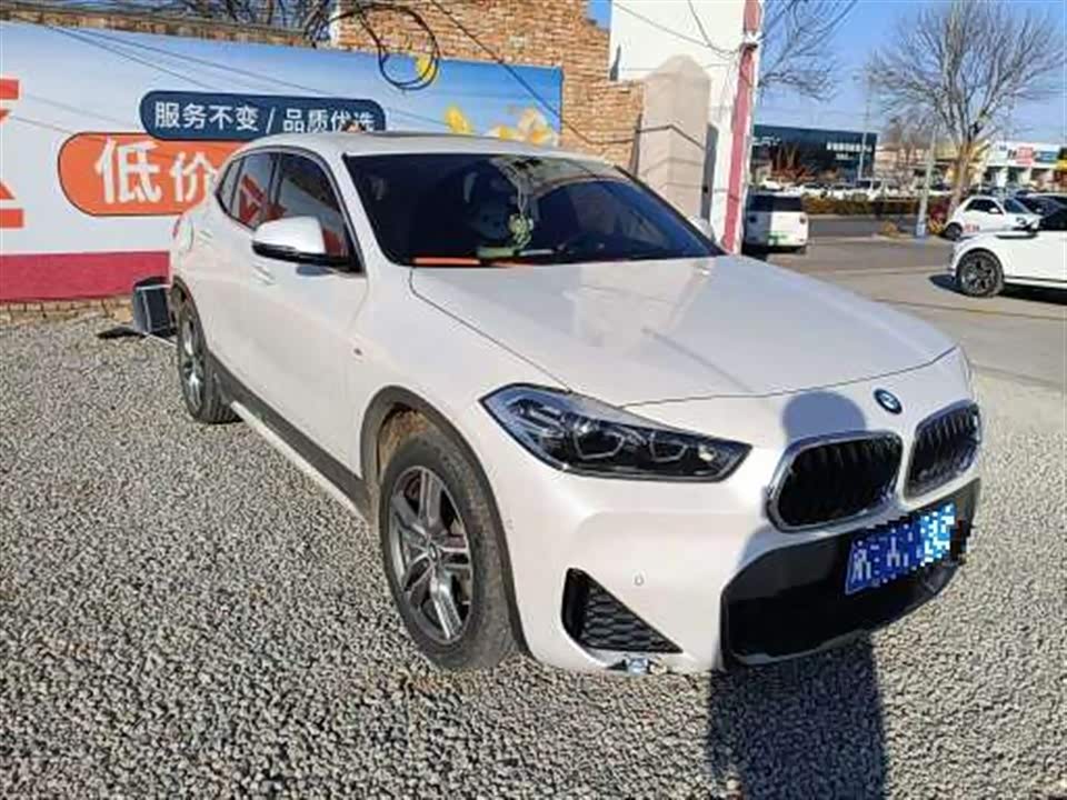 BMW X2