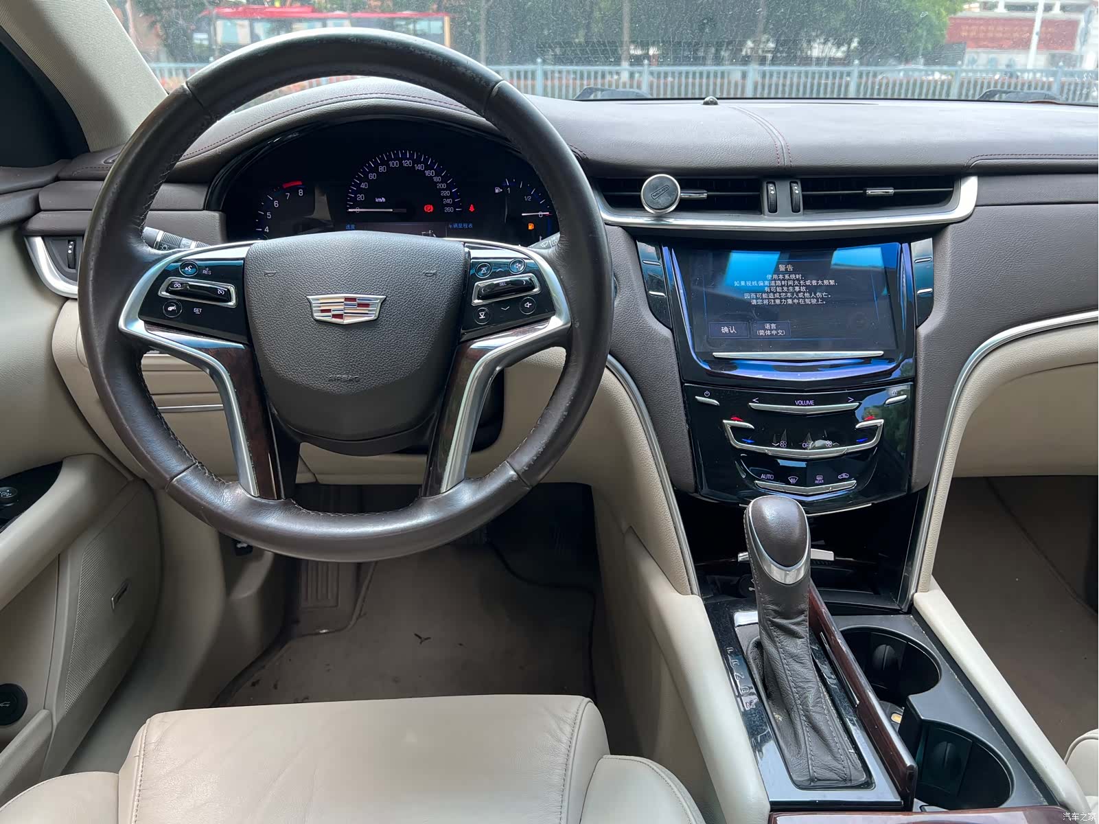 Cadillac XTS, 2016 10