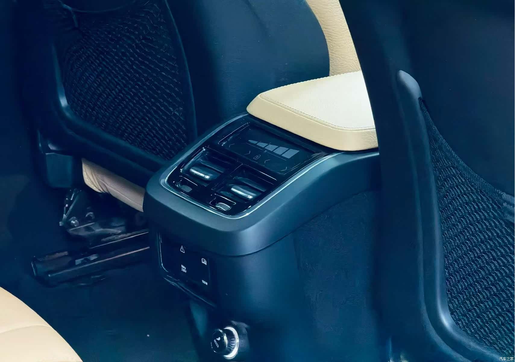 Volvo XC90, 2018 14
