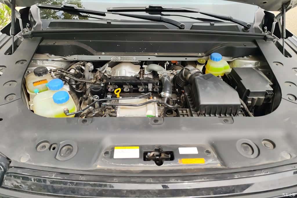DongFeng eπ008, 2024 10