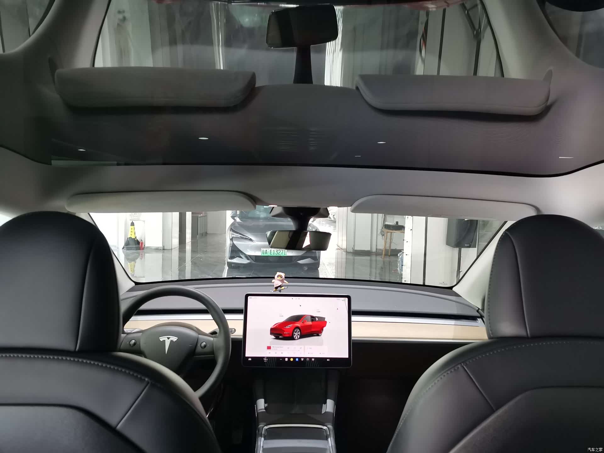 Tesla Model Y, 2022 10