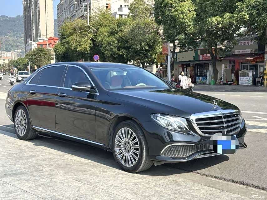 Mercedes-Benz E-Class, 2020 3