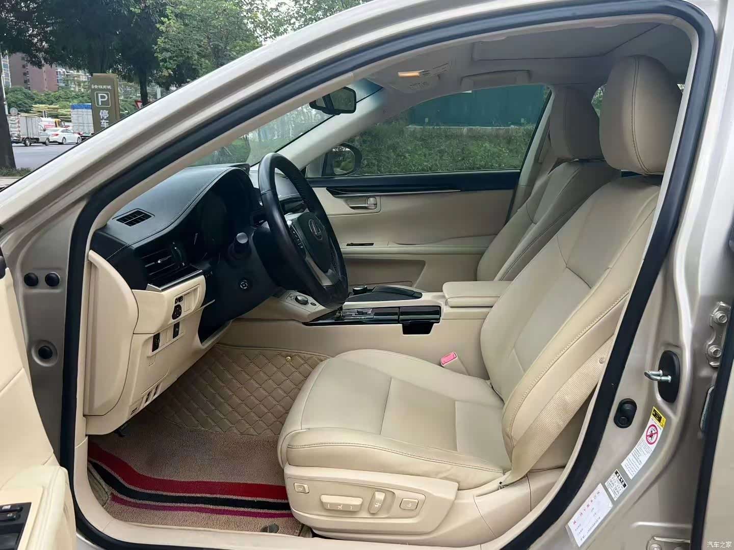Lexus ES, 2013 7