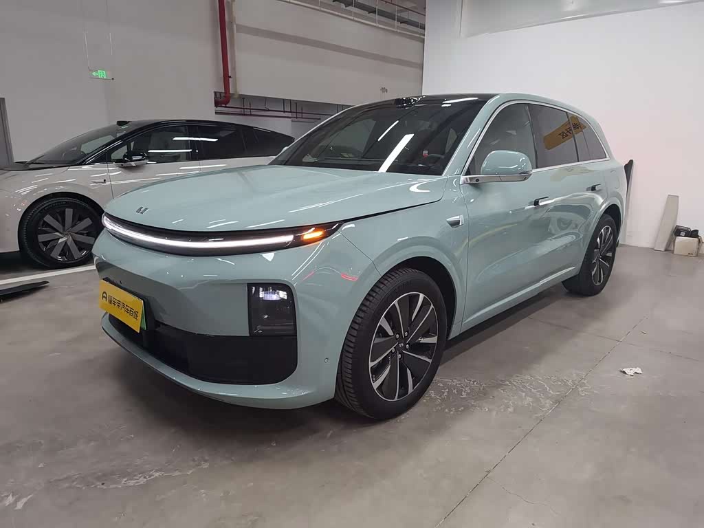 Li Auto L6