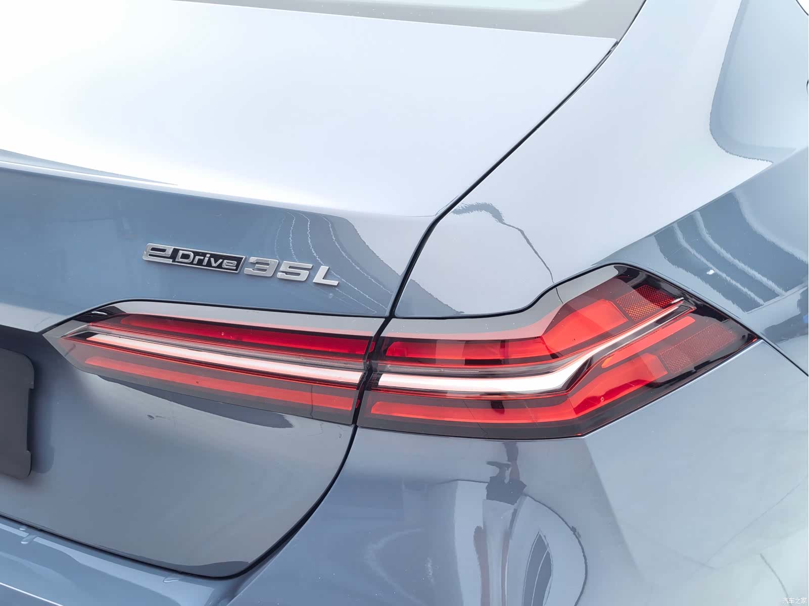 BMW i5, 2025 7