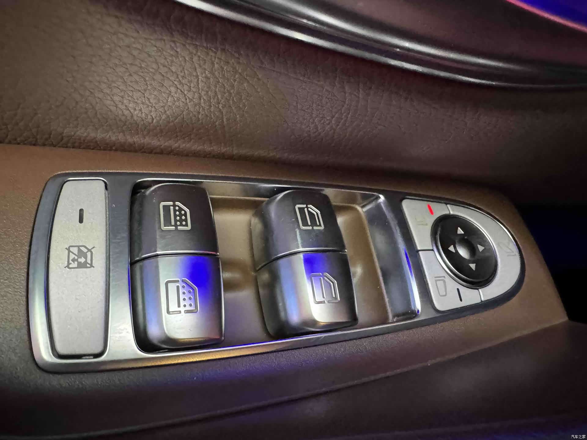 Mercedes-Benz E-Class, 2021 24