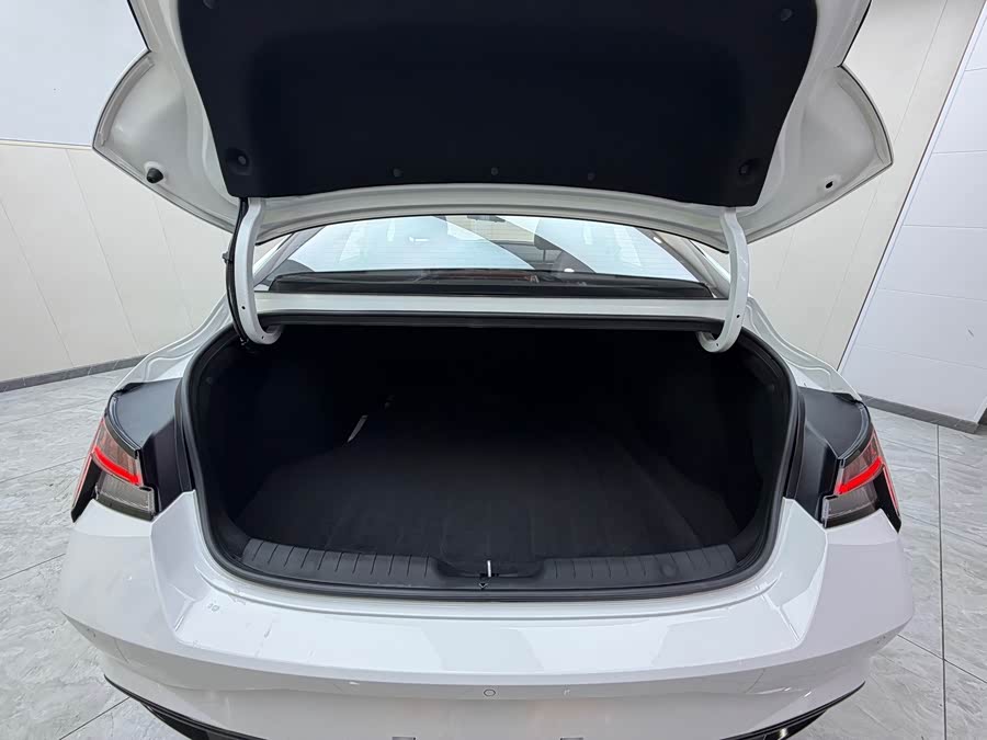 Hyundai Elantra 2022, фото 19