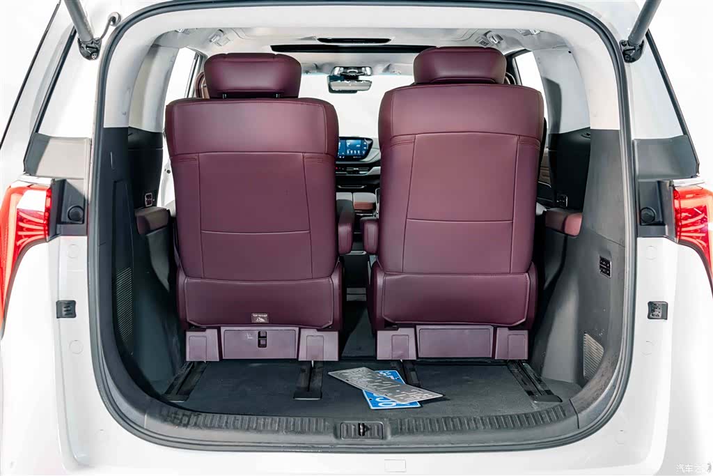 Buick Century, 2023 31
