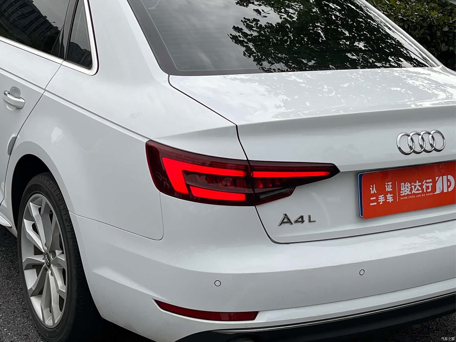 Audi A4L, 2018 7