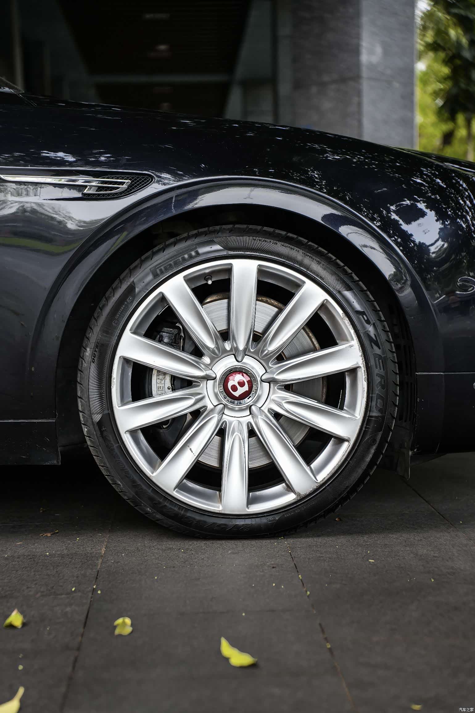 Bentley Flying Spur, 2018 4