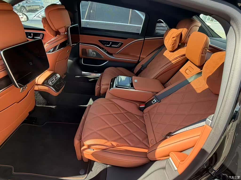 Maybach S-Class, 2026 4