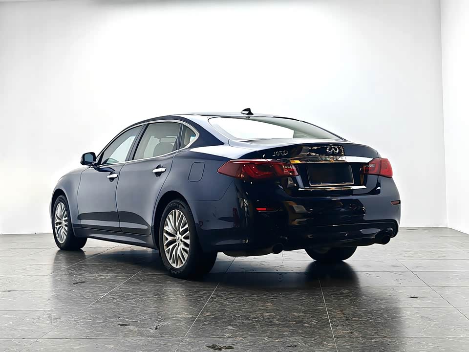 Infiniti Q70 Infiniti Q70