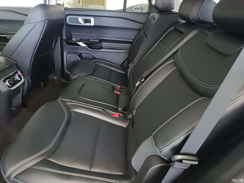 Ford Explorer, 2025 17