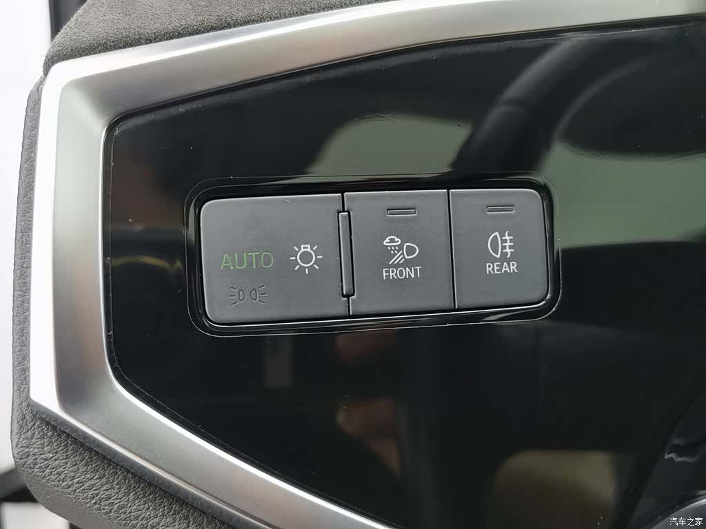 Audi Q3, 2020 21