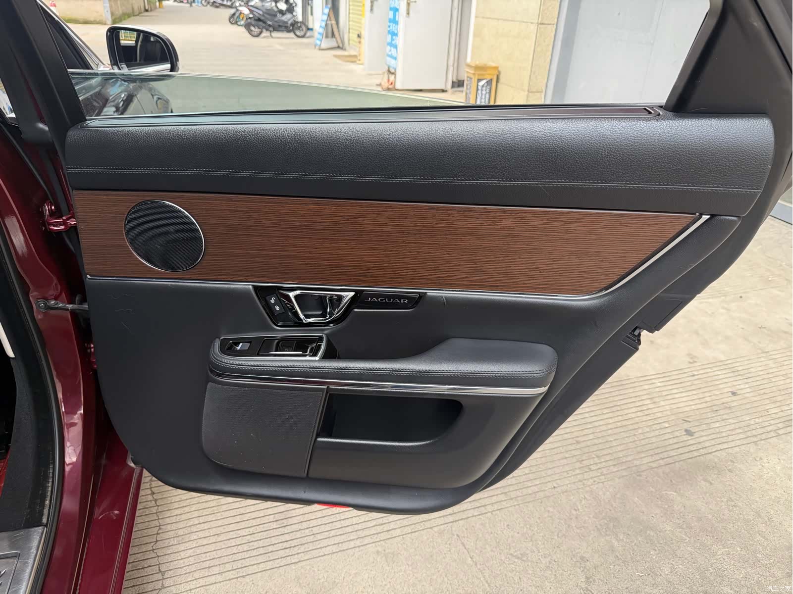 Jaguar XJ, 2018 27