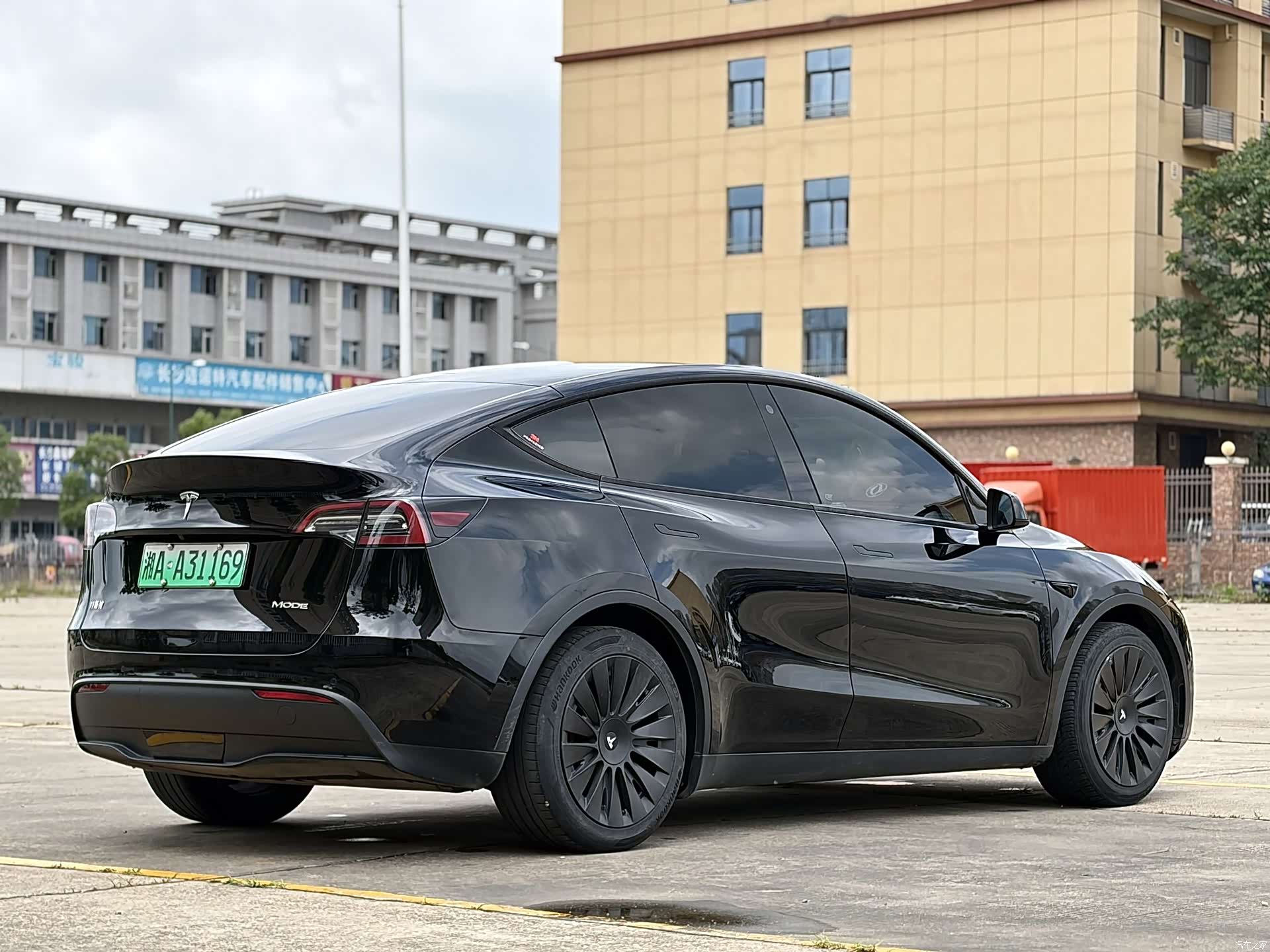 Tesla Model Y, 2022 6