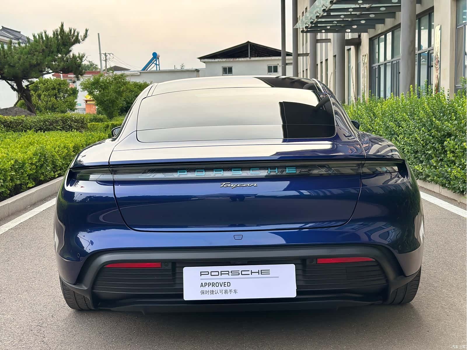 Porsche Taycan, 2022 все фото