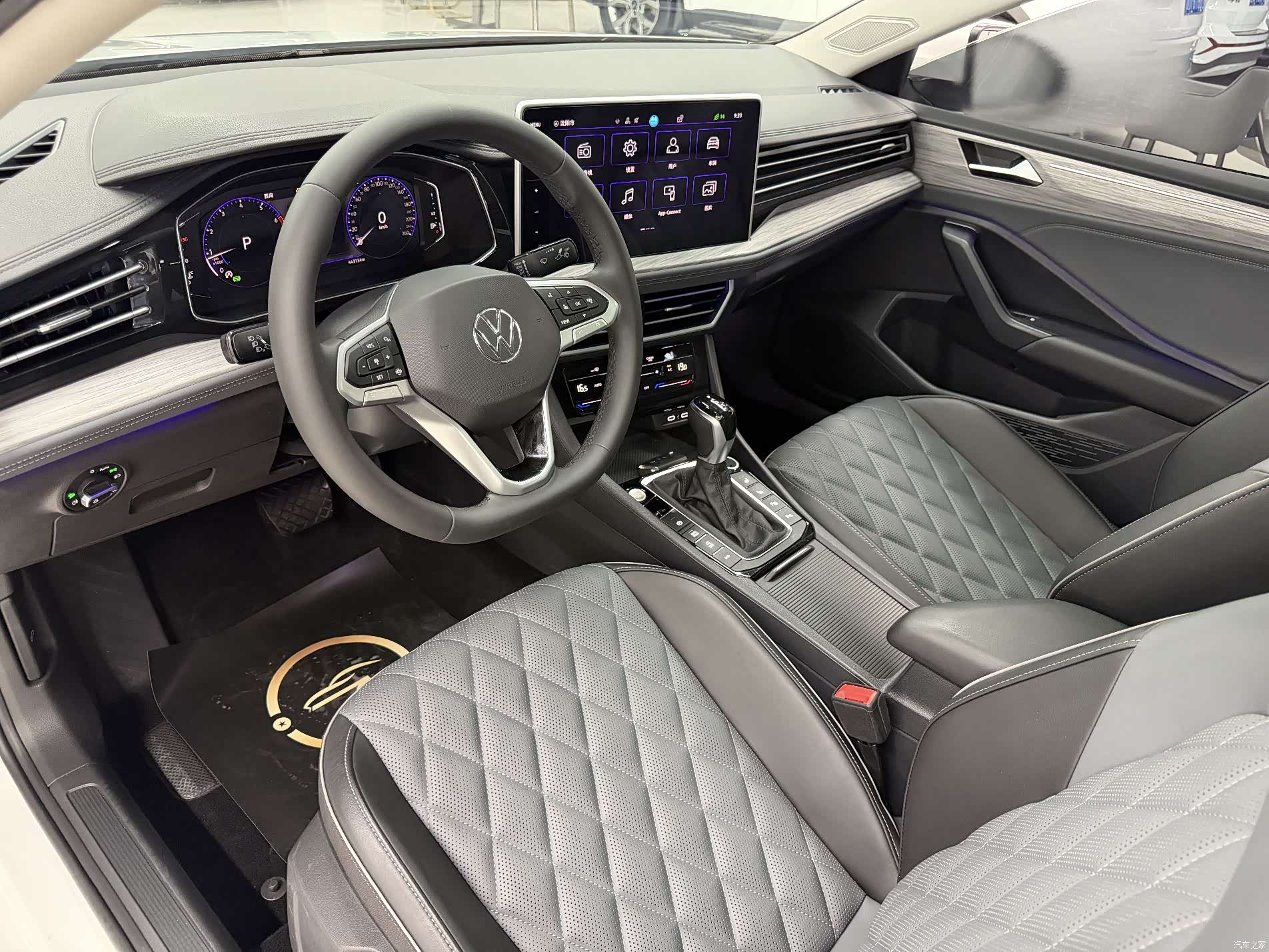 Volkswagen Sagitar, 2022 14