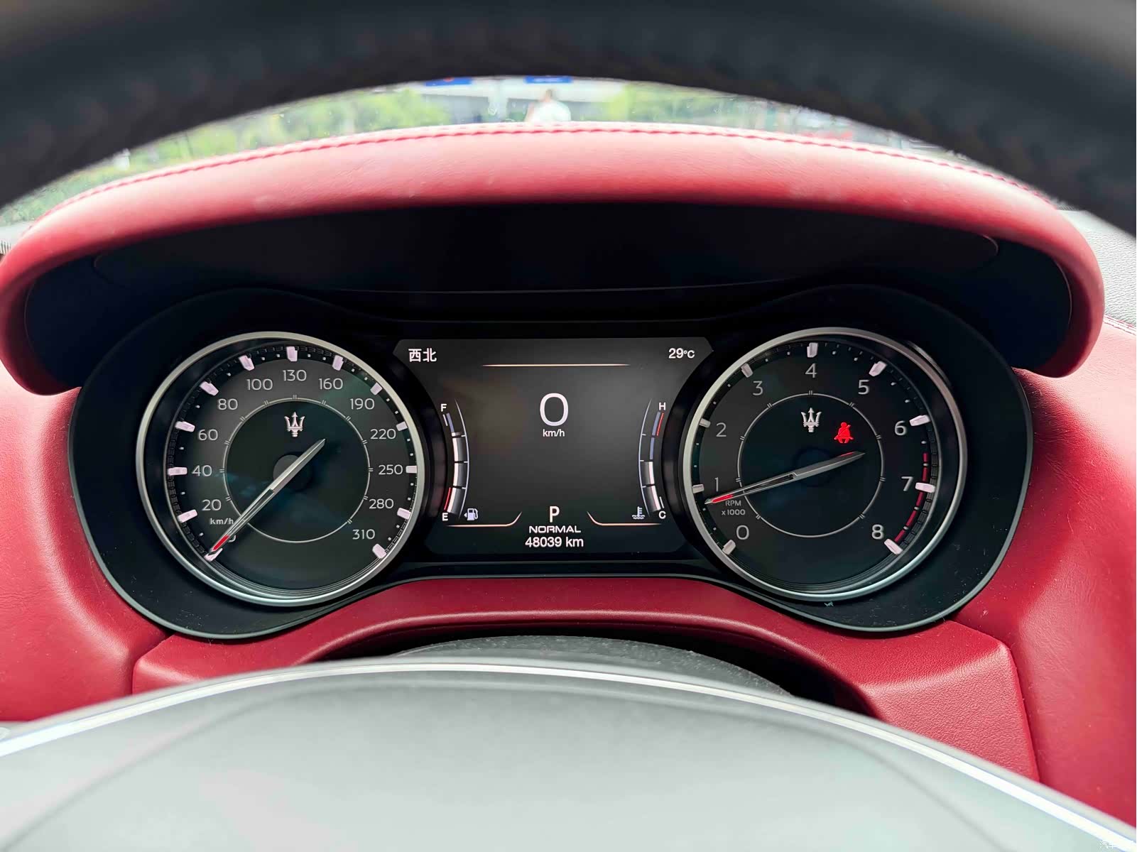 Maserati Ghibli, 2022 7