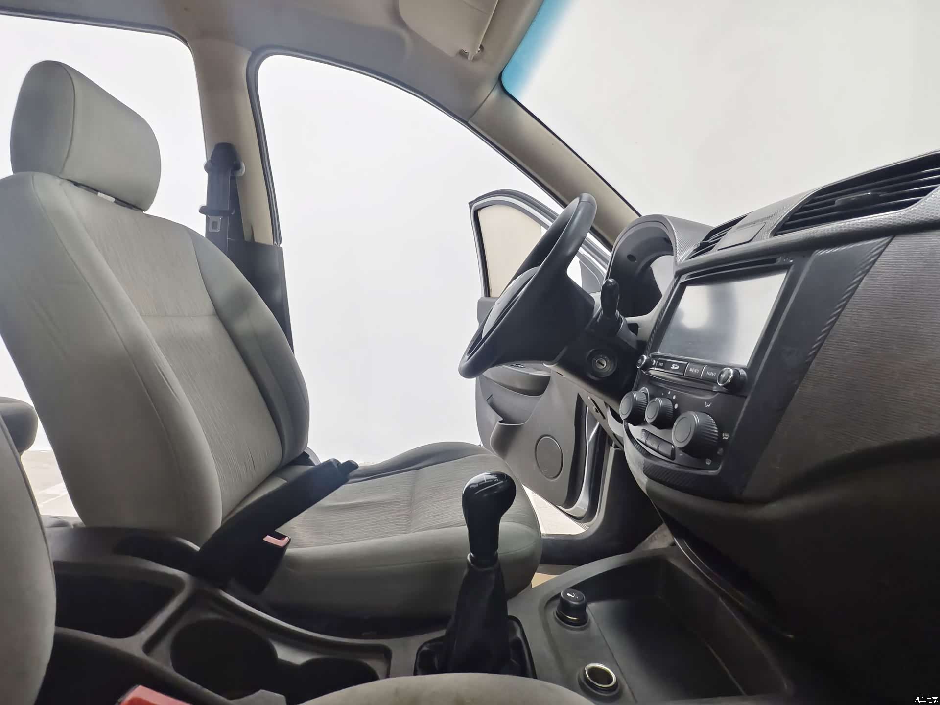 Wuling Hongguang, 2015 16