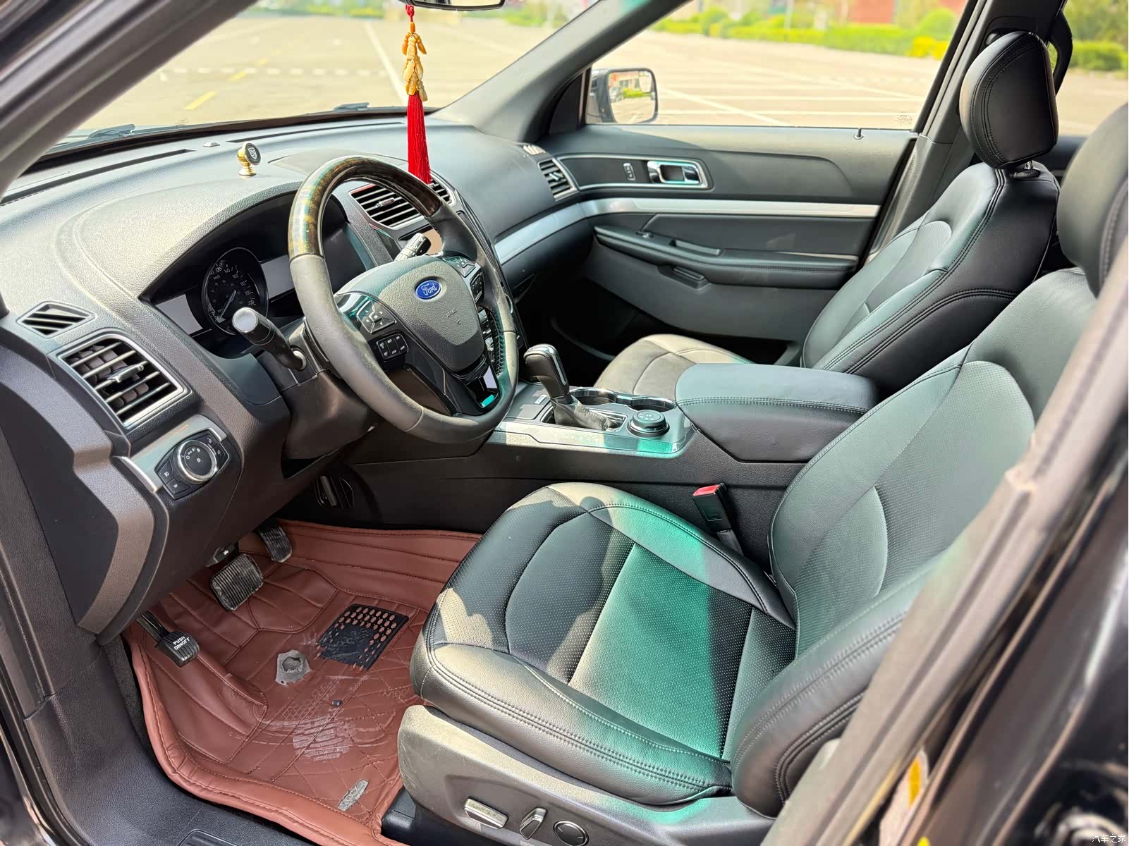 Ford Explorer, 2016 4