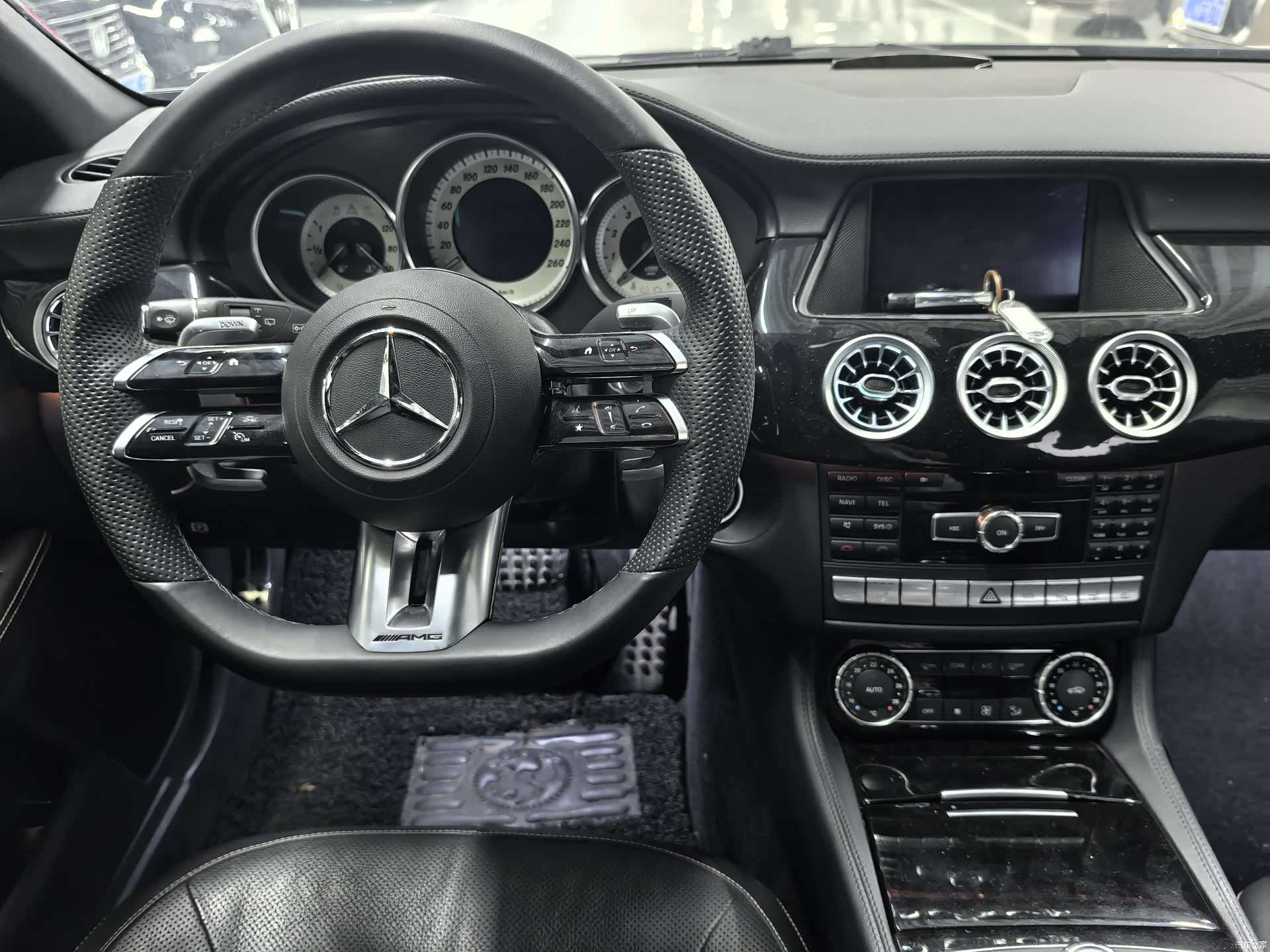 Mercedes-Benz CLS, 2014 9