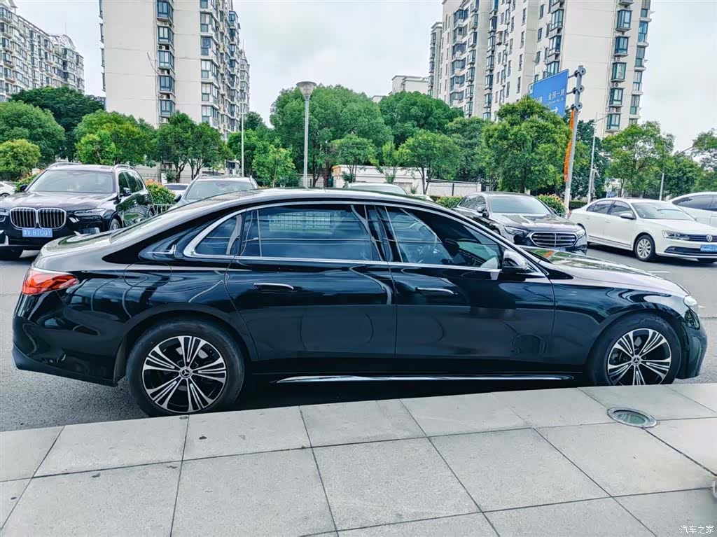 Mercedes-Benz E-Class, 2024 7