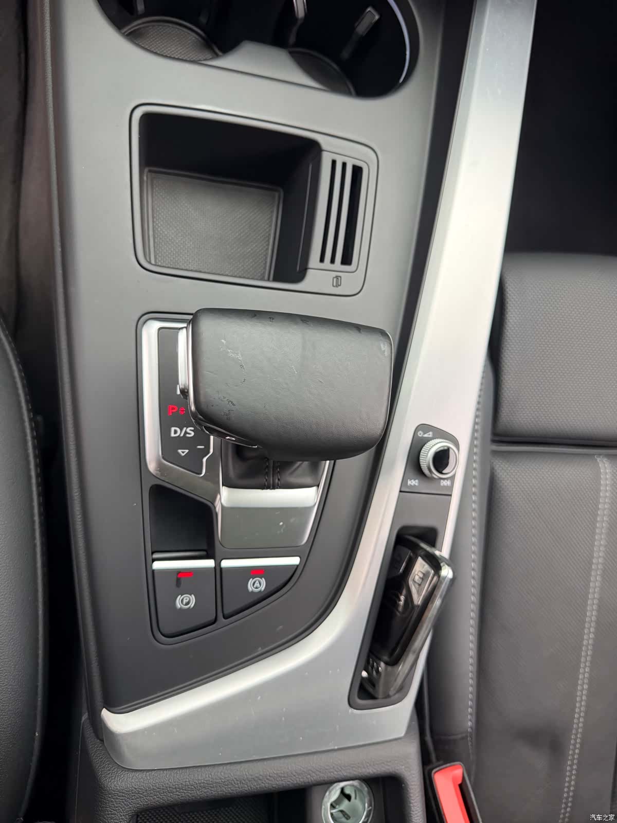 Audi A4L, 2020 27