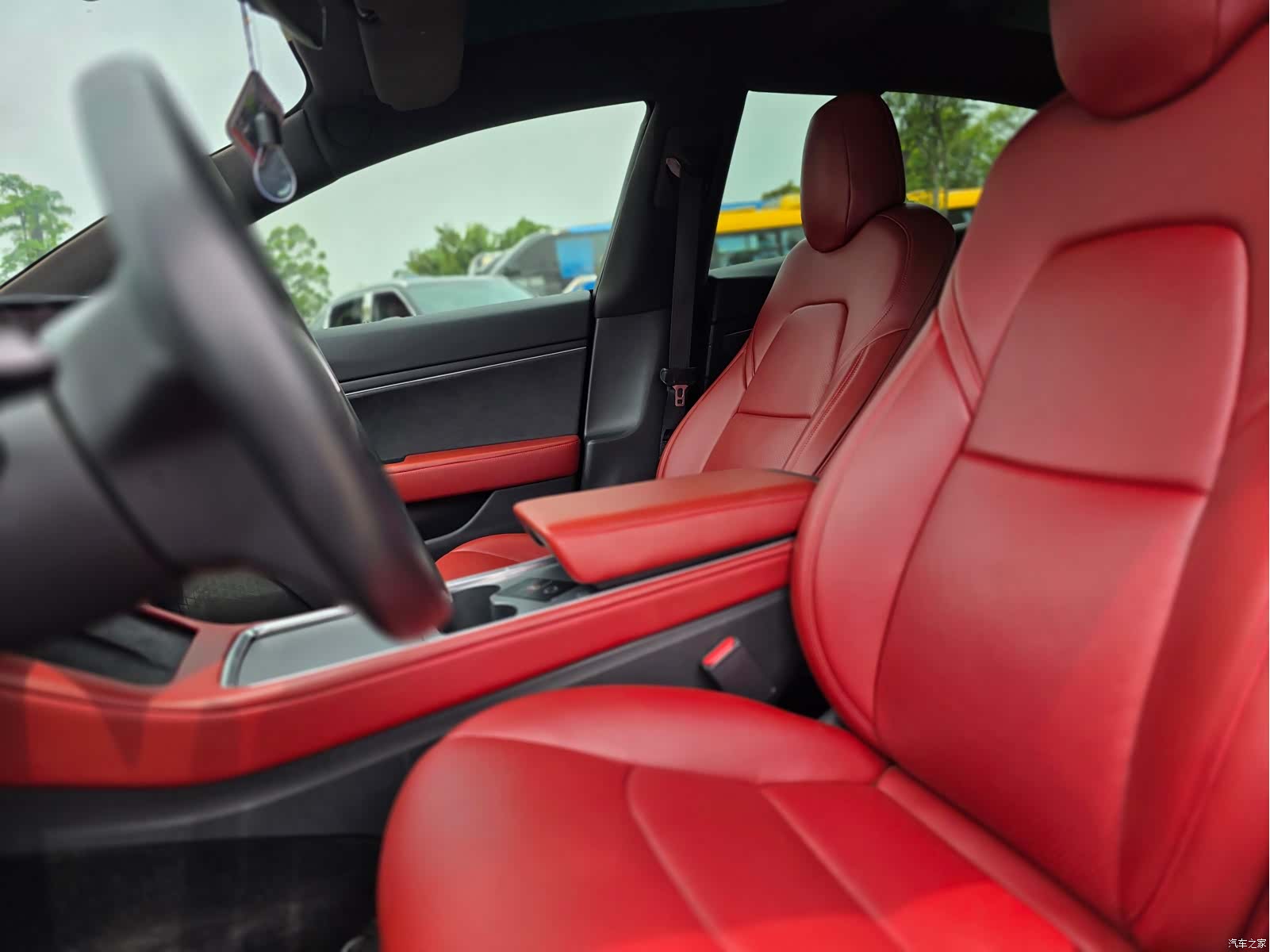 Tesla Model 3, 2019 все фото