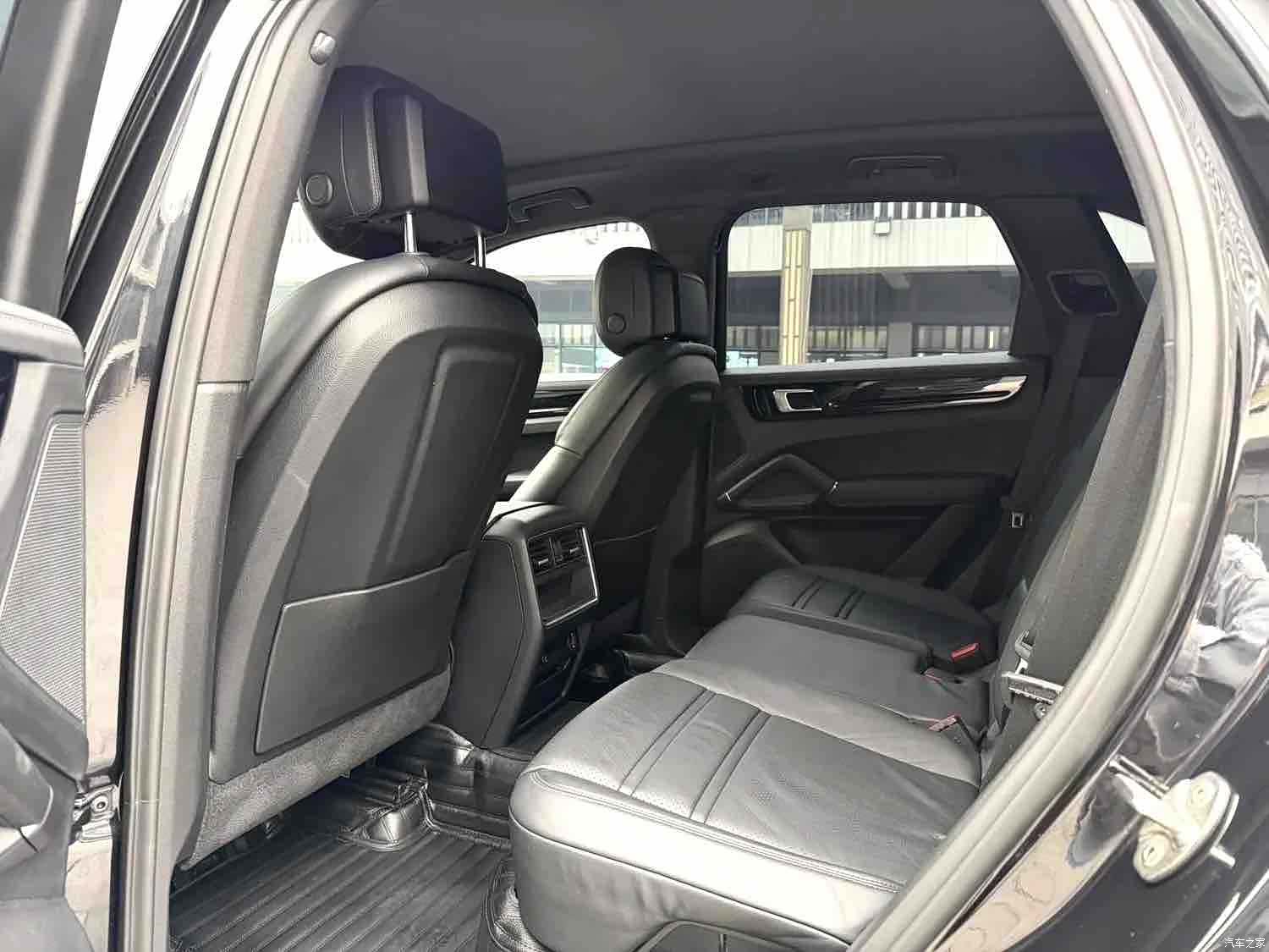 Porsche Cayenne, 2019 9