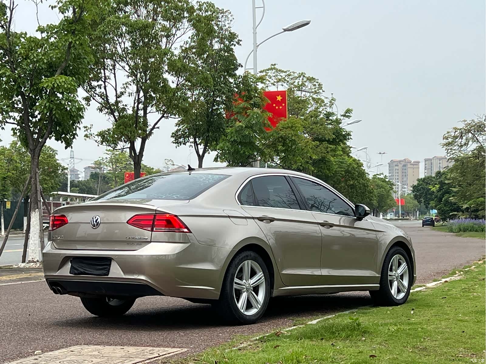 Volkswagen Lamando, 2015 7