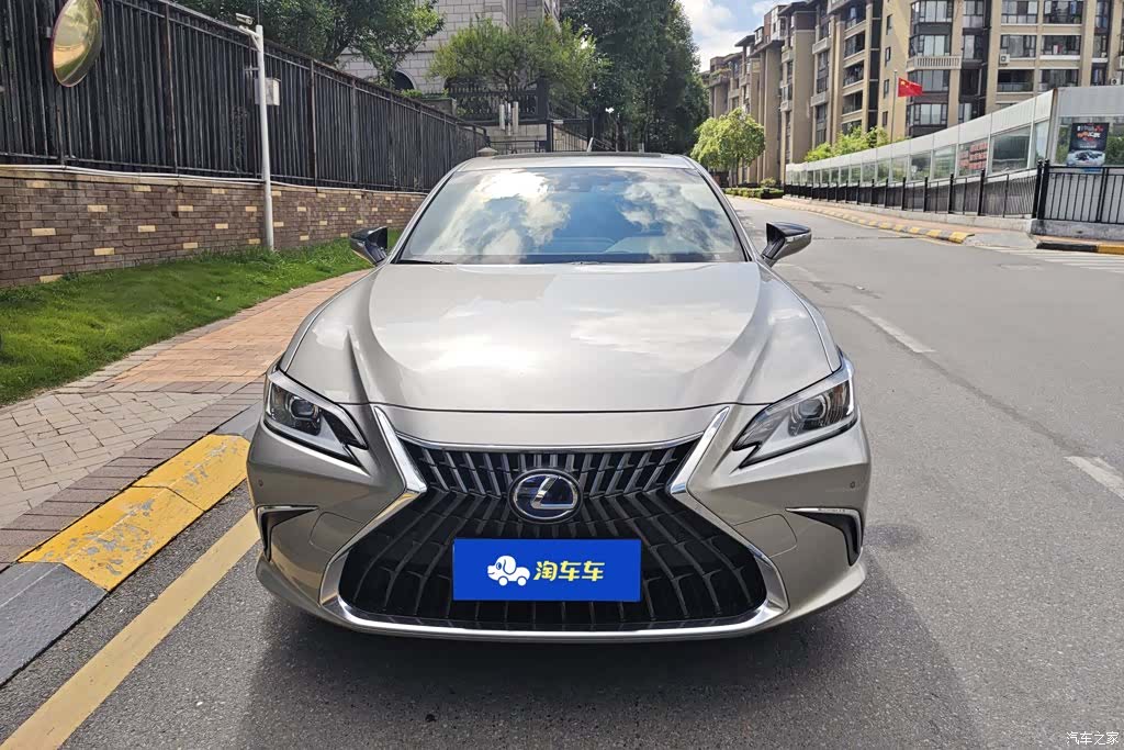 Lexus ES, 2021 2