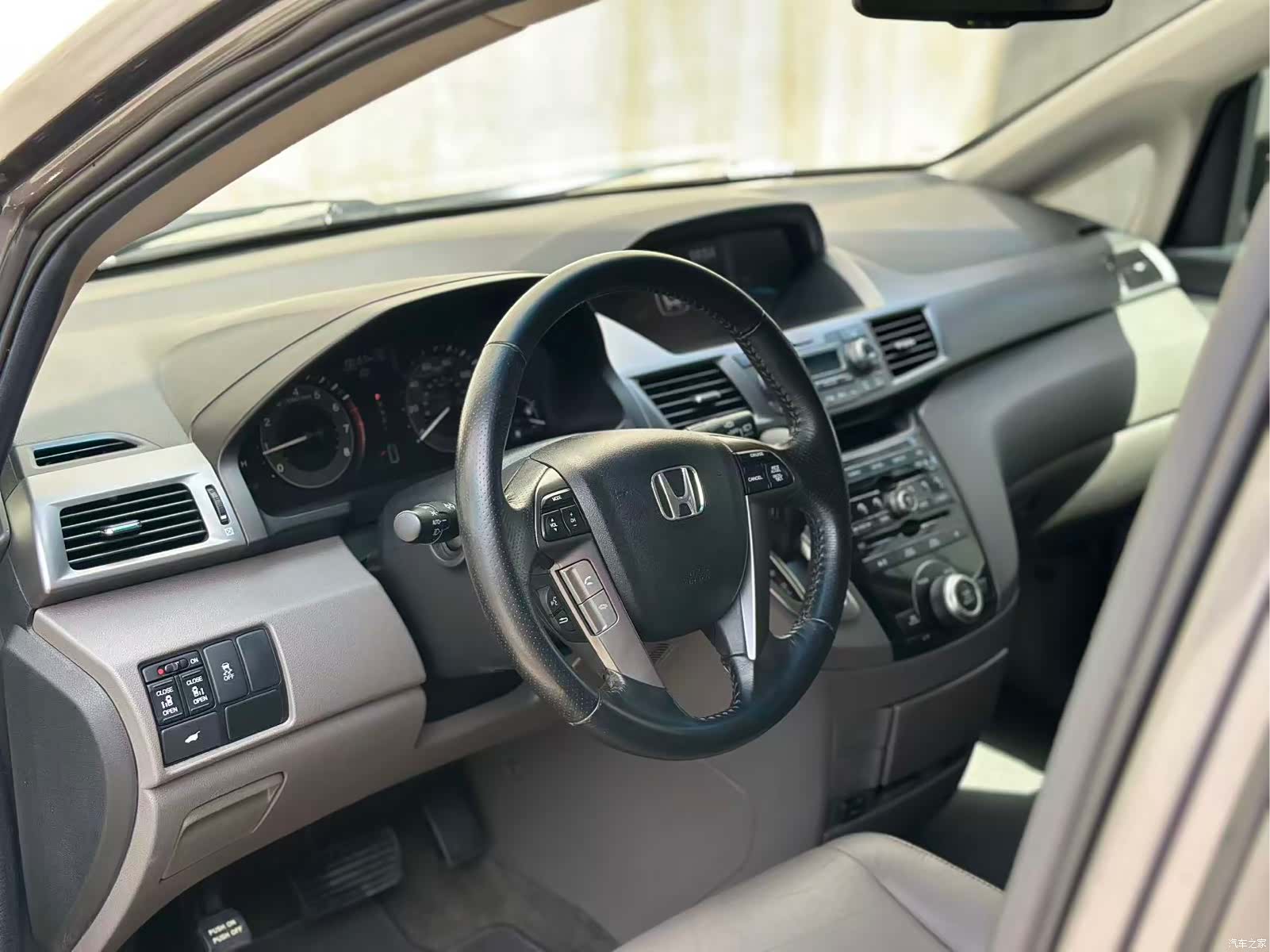 Honda Odyssey, 2012 11